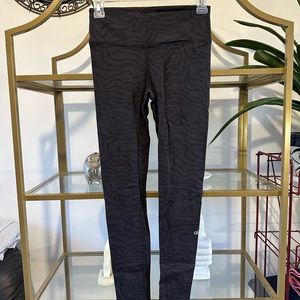 Alo rose print leggings